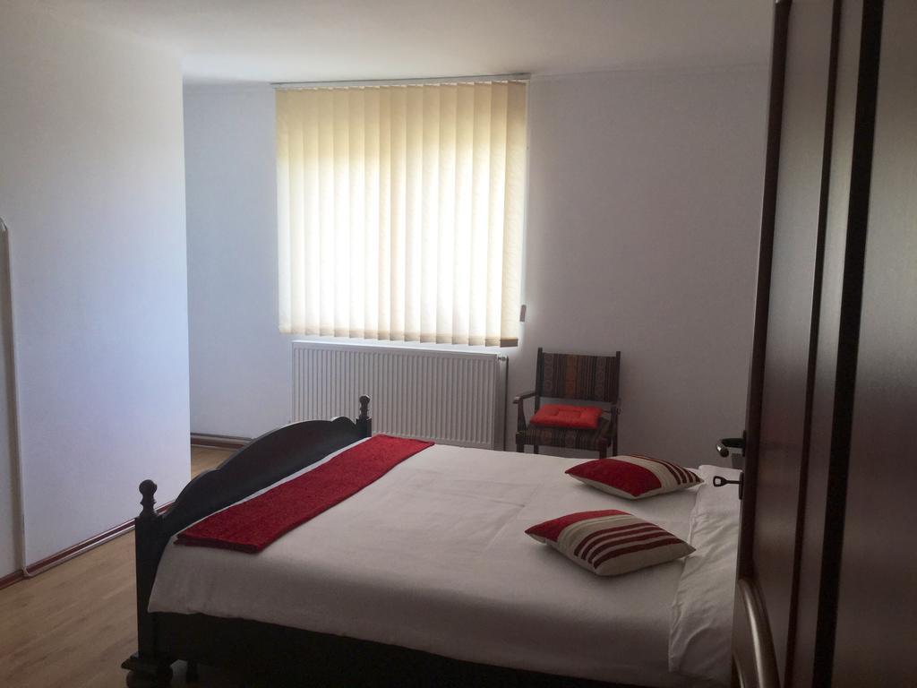 Casa Bella Turda Hotel ภายนอก รูปภาพ