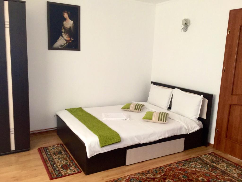 Casa Bella Turda Hotel ภายนอก รูปภาพ