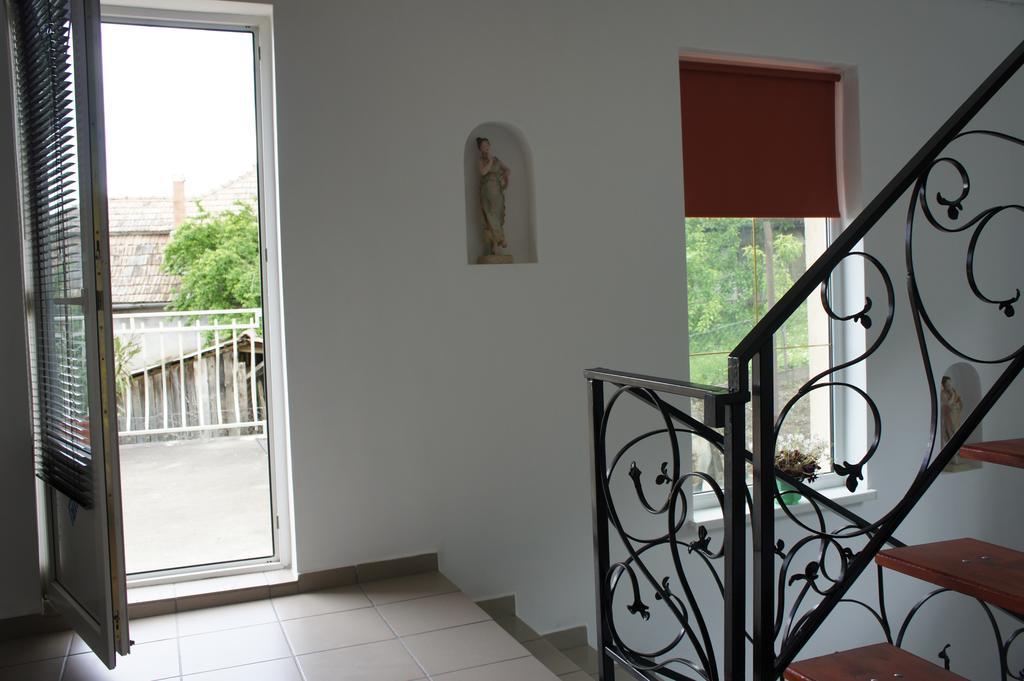 Casa Bella Turda Hotel ภายนอก รูปภาพ
